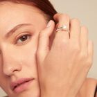 Ring with white zirconia