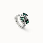 Ring with three green crystals