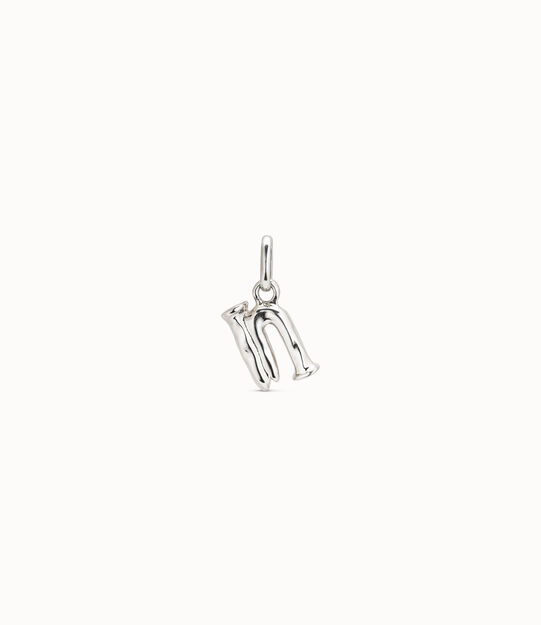 Charm bañado en plata de ley de letra N