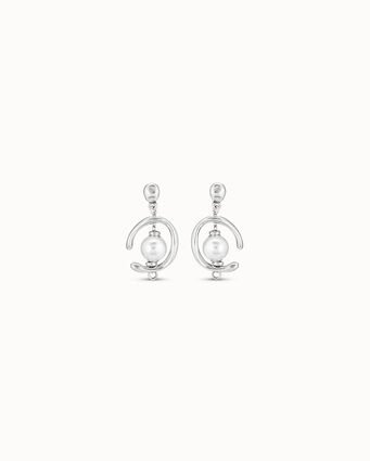 Boucles d’oreilles plaquées argent en forme d’anneau avec perle