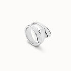 Ring with curved lines