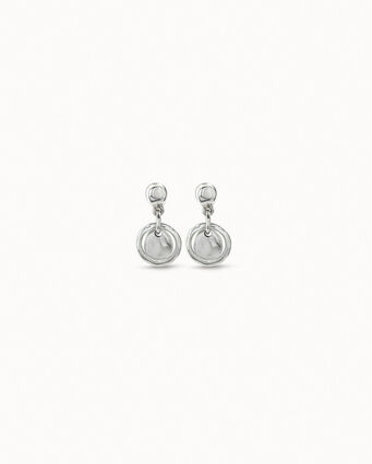 Boucles d’oreilles courtes plaquées argent irrégulières