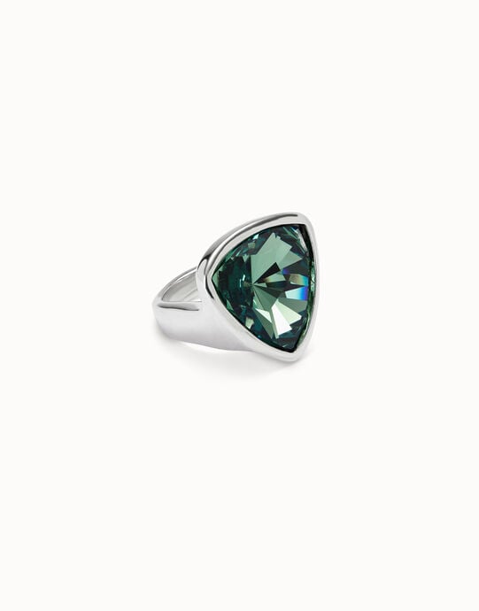 Bague plaqu&eacute;e argent avec cristal vert de forme triangulaire