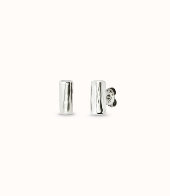 Pendientes con forma de tubo bañados en plata de ley
