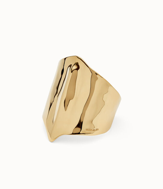 Bangle bracelet with manta ray structure