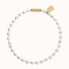 Bead necklace with contrasting accents