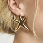 Large starfish-shaped earrings