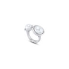 Ring with pearls