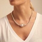 Short necklace with pearl