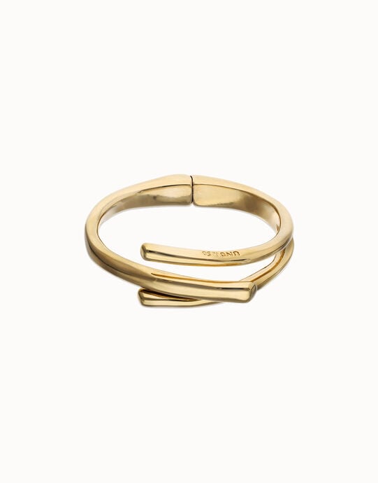 Pulsera r&iacute;gida ba&ntilde;ada en oro 18k con tres formas org&aacute;nicas entrelazadas