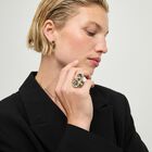 Ring with three grey drop-shaped faceted crystals