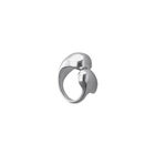Ring with irregular rounded shapes