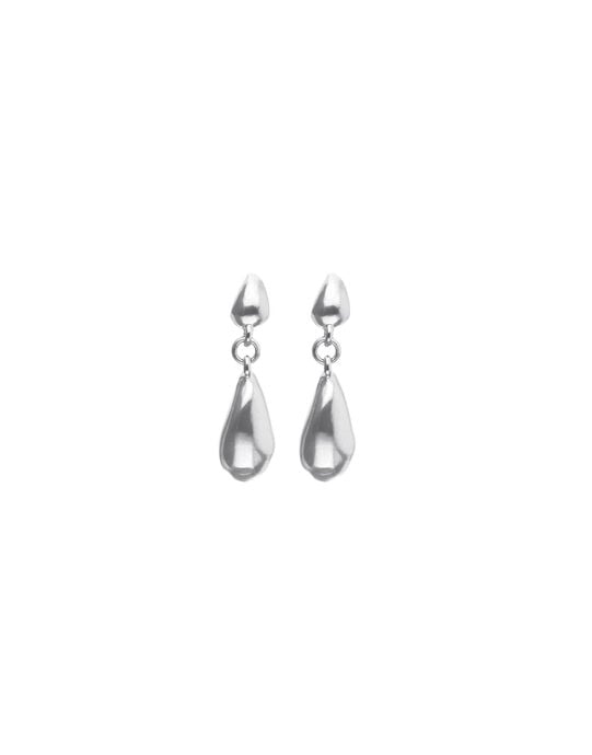 Long drop-shaped earrings