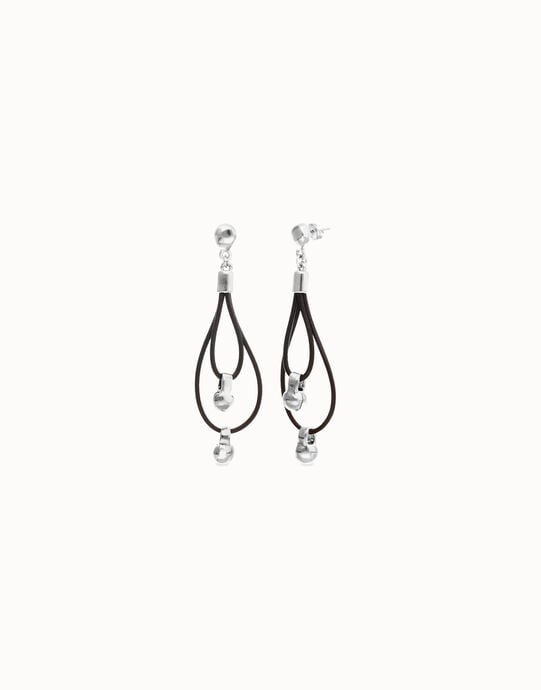 Pendientes de cuero largo doble con detalle de esfera ba&ntilde;ada en plata de ley