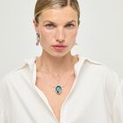 Collier double plaqu&eacute; argent avec pendentif central en cristal facett&eacute; vert en forme de goutte