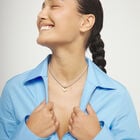 Short chain necklace with small heart detail