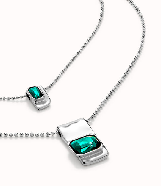 Cadena doble bañada en plata de ley con cristales verdes