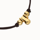 Collar de cuero con tres esferas ba&ntilde;adas en oro 18k
