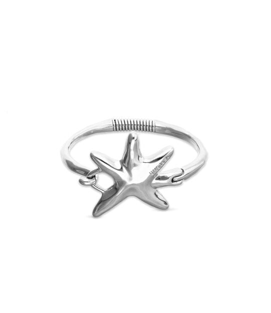 Bangle bracelet with starfish