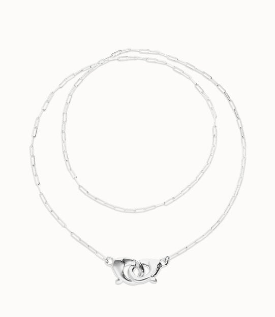 Long necklace with interlocking carabiner