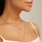 Collar ba&ntilde;ado en plata de ley con dos cadenas de diferentes largos con Charms de cruz