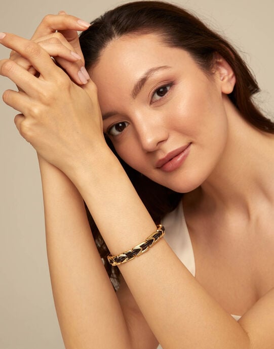 Pulsera de cuero con eslabones ba&ntilde;ados en oro de 18k, Dorado, large