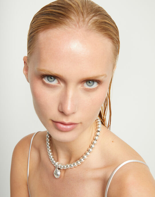 Short beaded necklace with medium and a large sphere, Silver, large