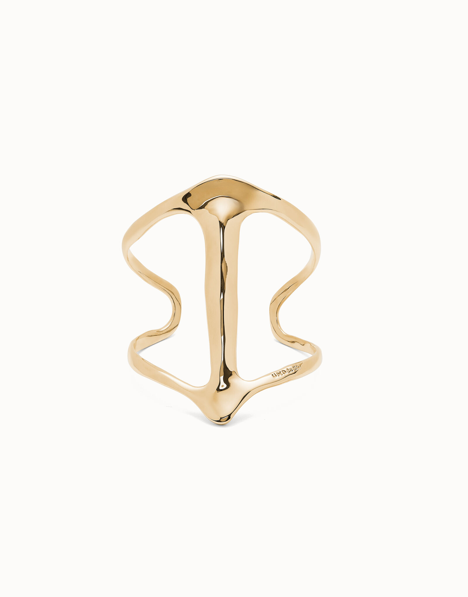 Long leather necklace pendant with manta ray | UNOde50 Puerto Rico