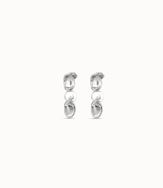 Sterling silver-plated earrings with oval link and central pearl