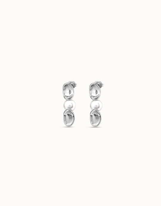Drop earrings with a central pearl
