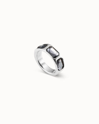 Silver-plated ring with 3 dark gray crystals