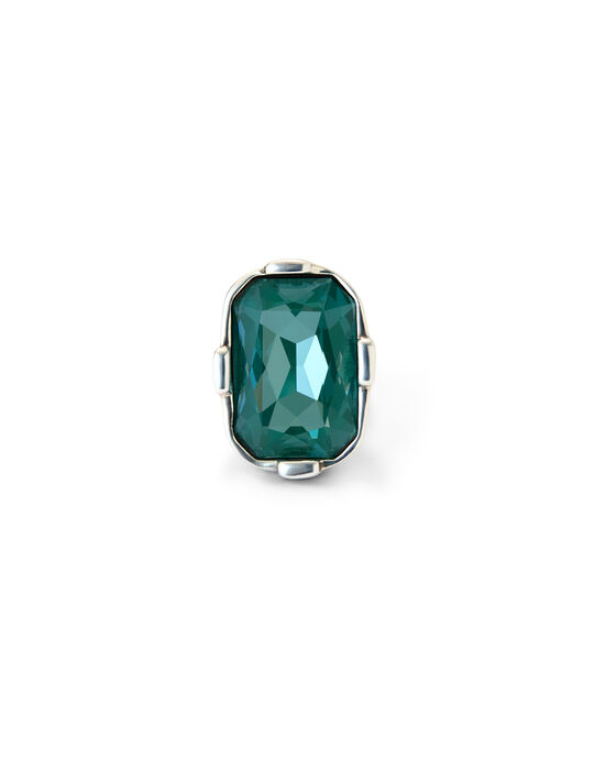 Rectangular ring with a green faceted crystal
