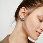 Studs with blue oval faceted crystals