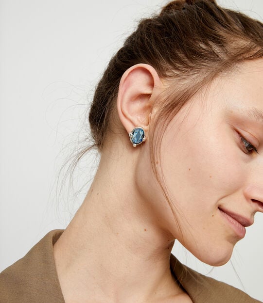 Studs with blue oval faceted crystals, Silver, large