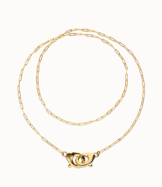Long necklace with interlocking carabiner