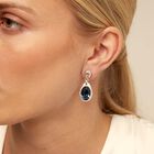 Pendientes largos ba&ntilde;ados en plata de ley y cristal