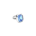 Rectangular ring with blue faceted crystal
