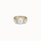 Ring with small pearl