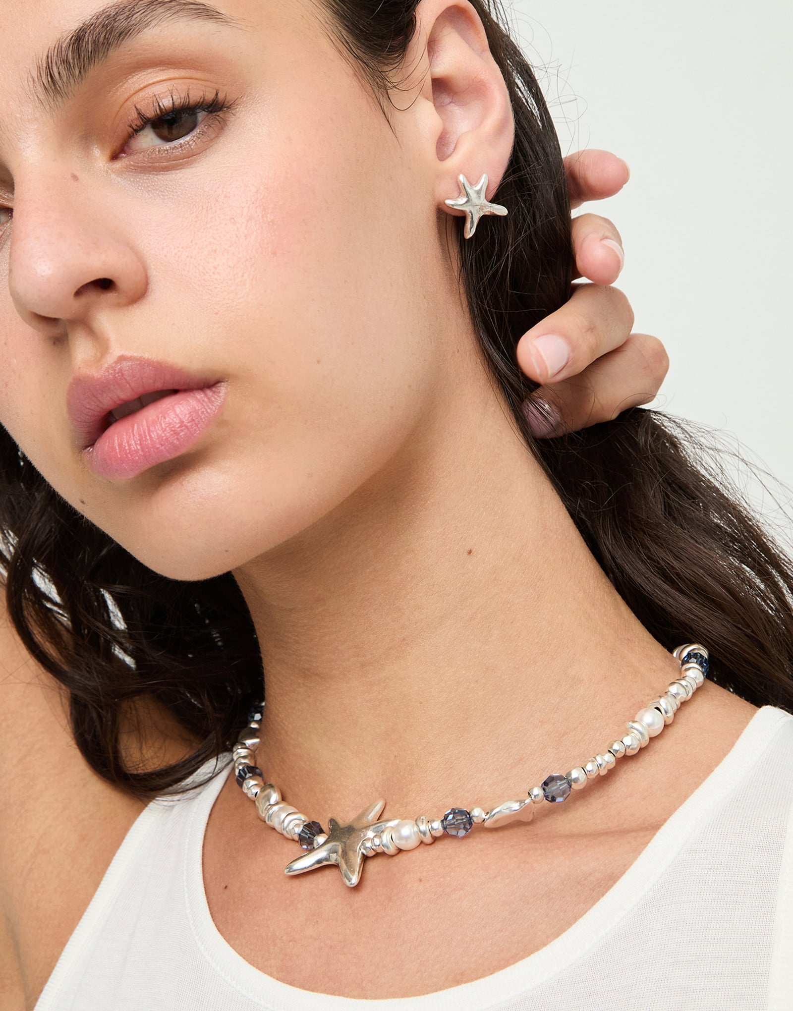 Necklace with crystals and big starfish