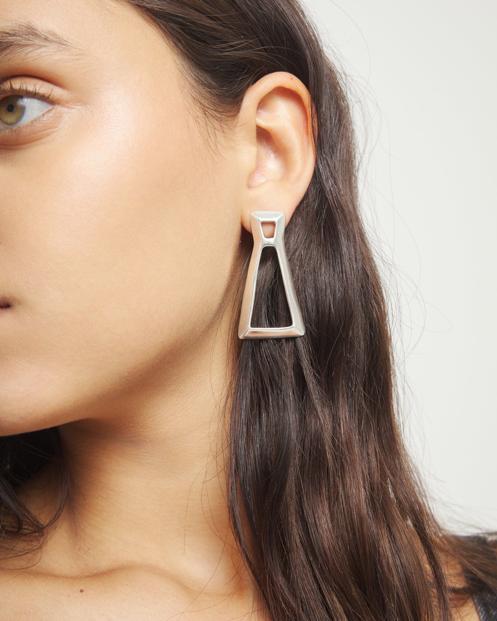 Triangular earrings