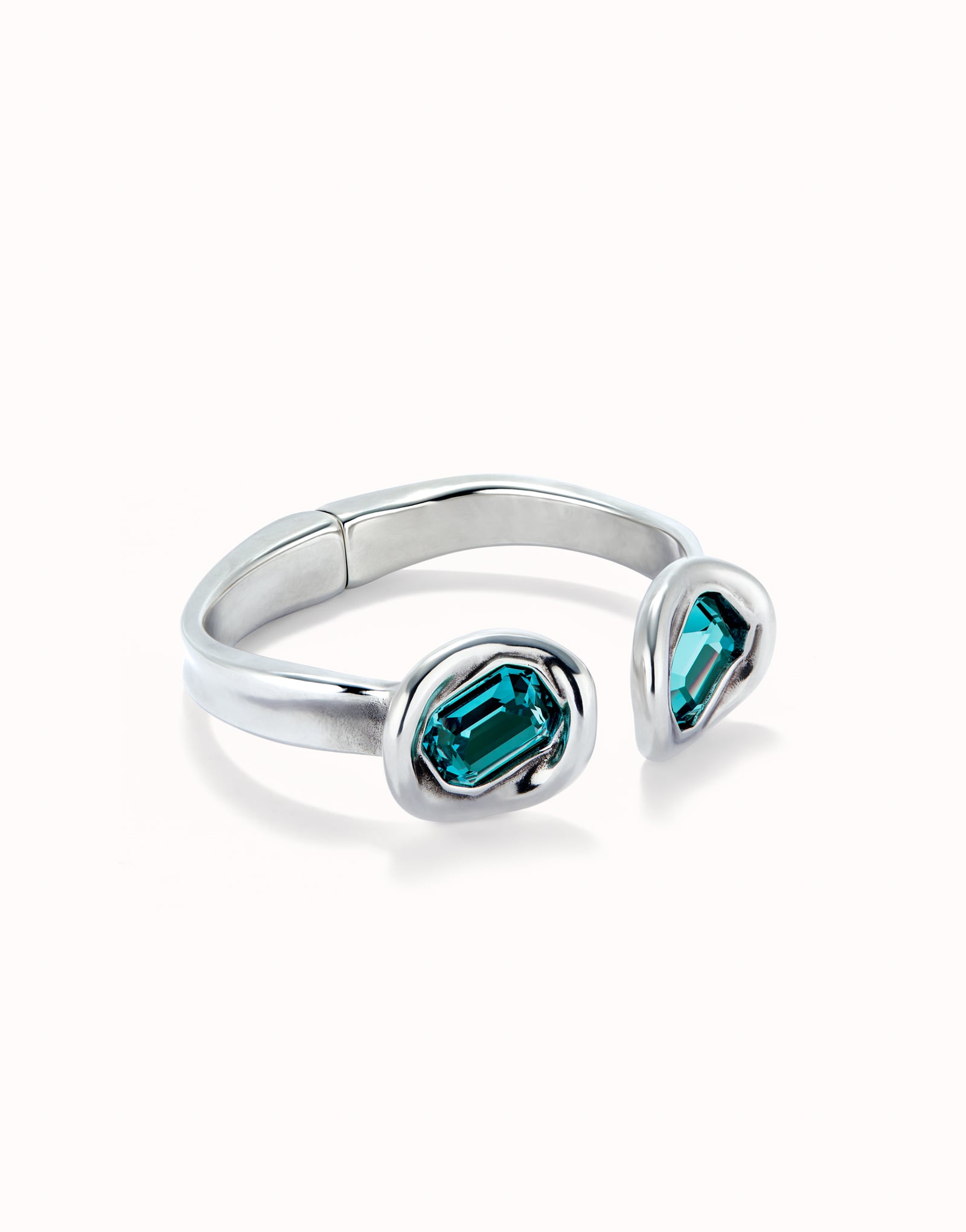 Pulsera r&iacute;gida ba&ntilde;ada en plata de ley y dos cristales celestes