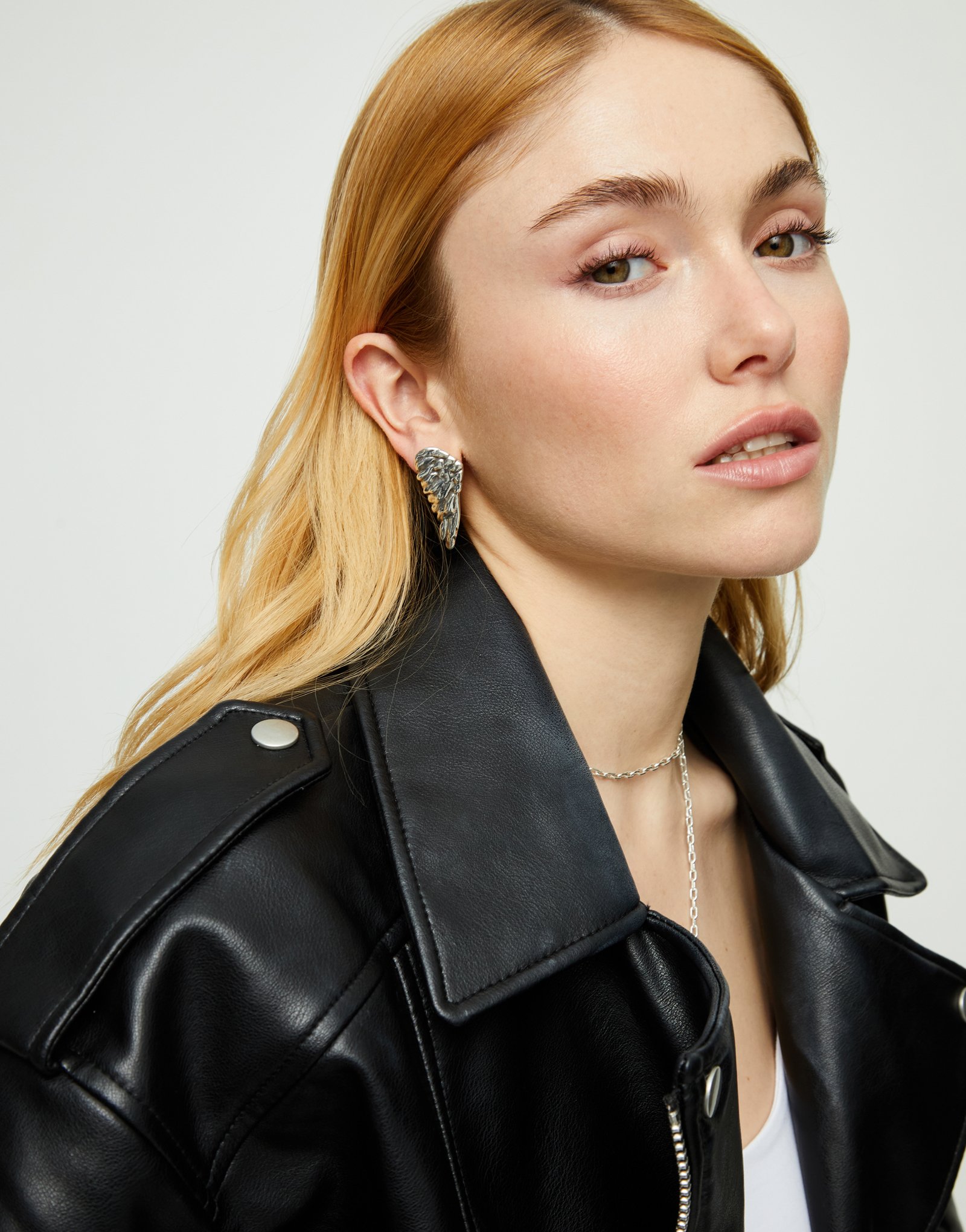Earrings with wing design, Silver, large thumbnail