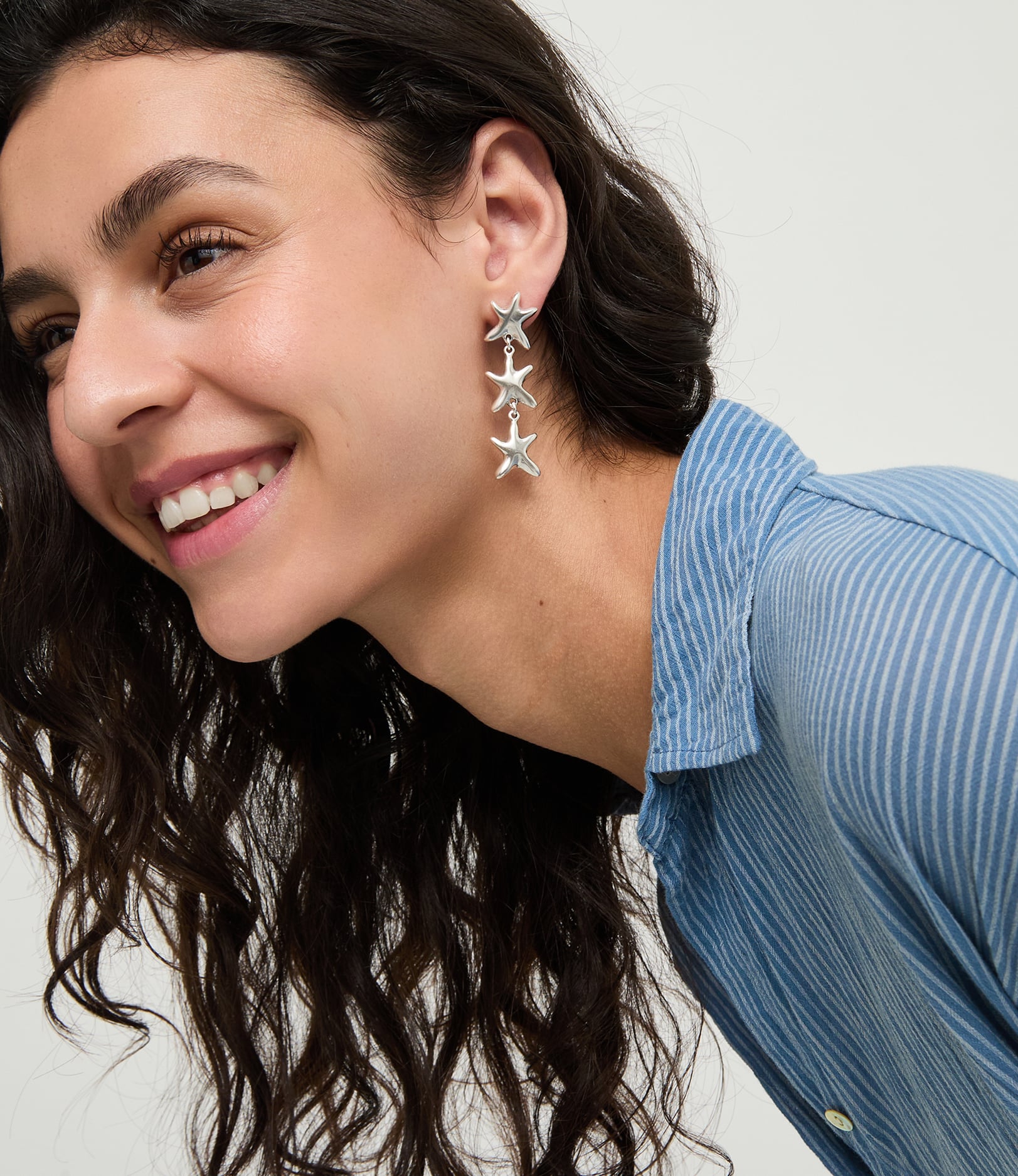 Long earrings with 3 starfishes