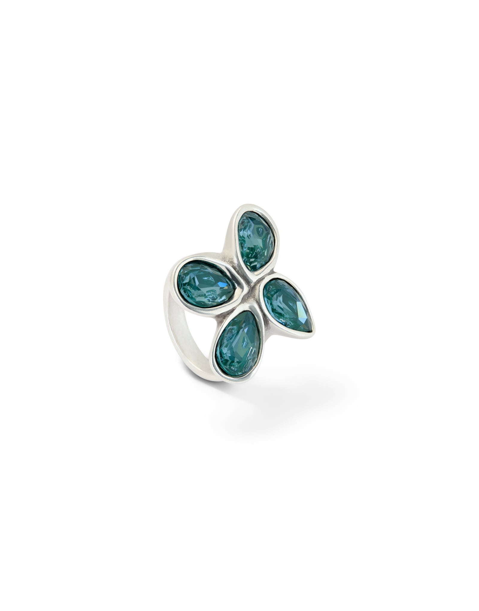 Ring with four green drop-shaped faceted crystals