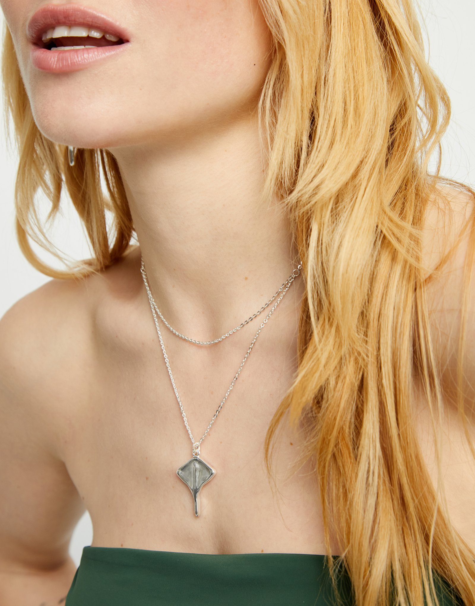 Multi strand chain necklace with manta ray, Silver, large thumbnail