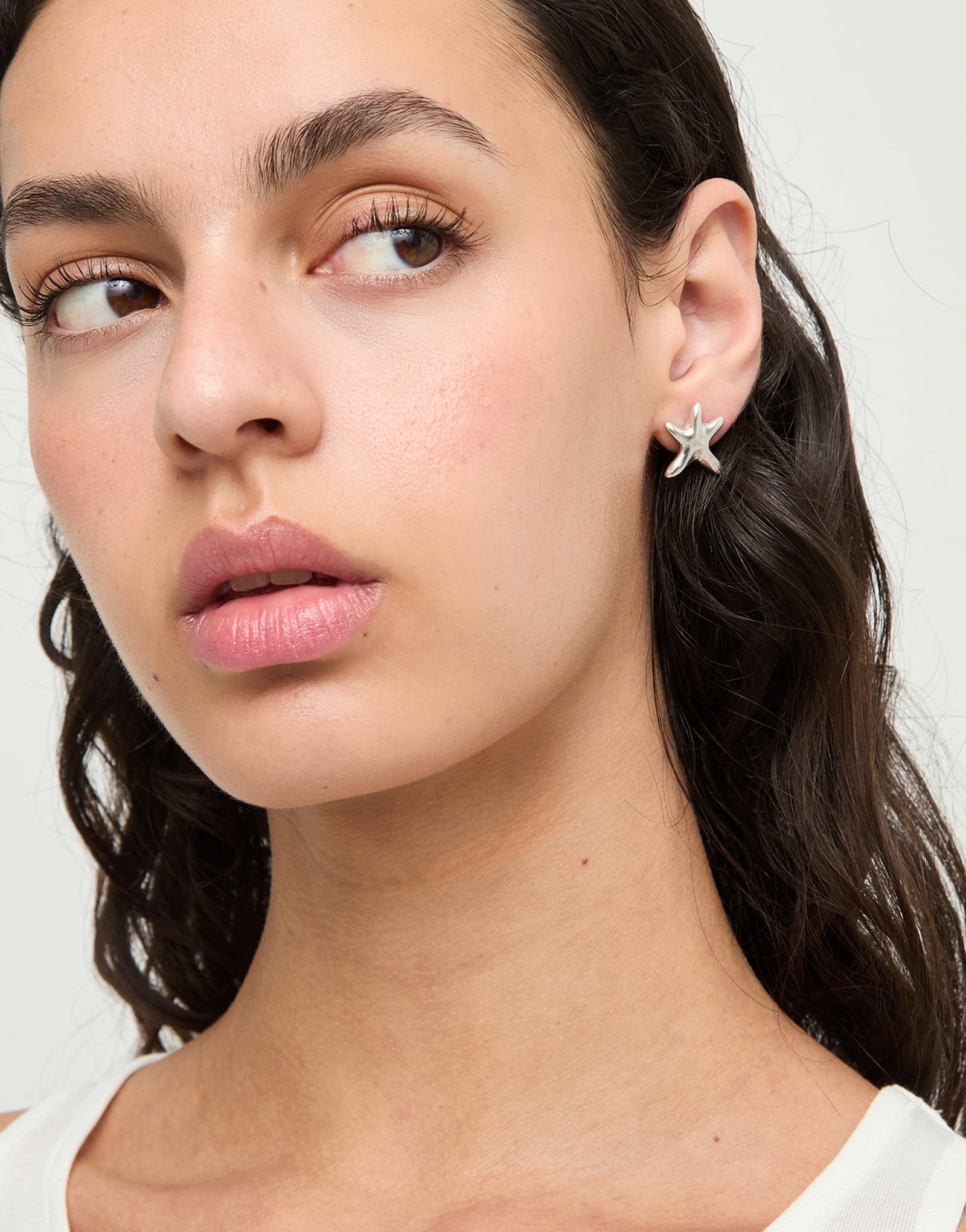 Small starfish earrings