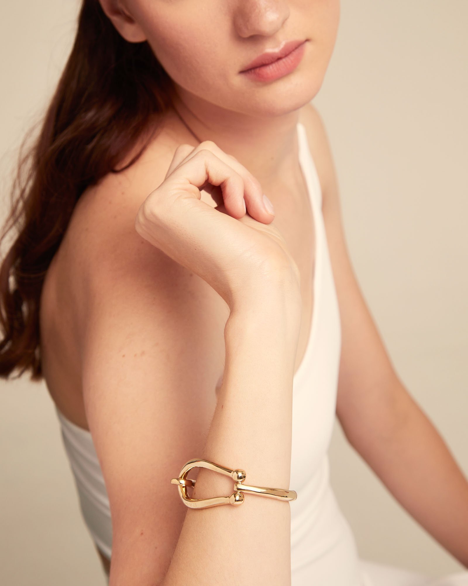 Rigid 18K gold-plated bracelet with large link and inner spring, Golden, large image number null