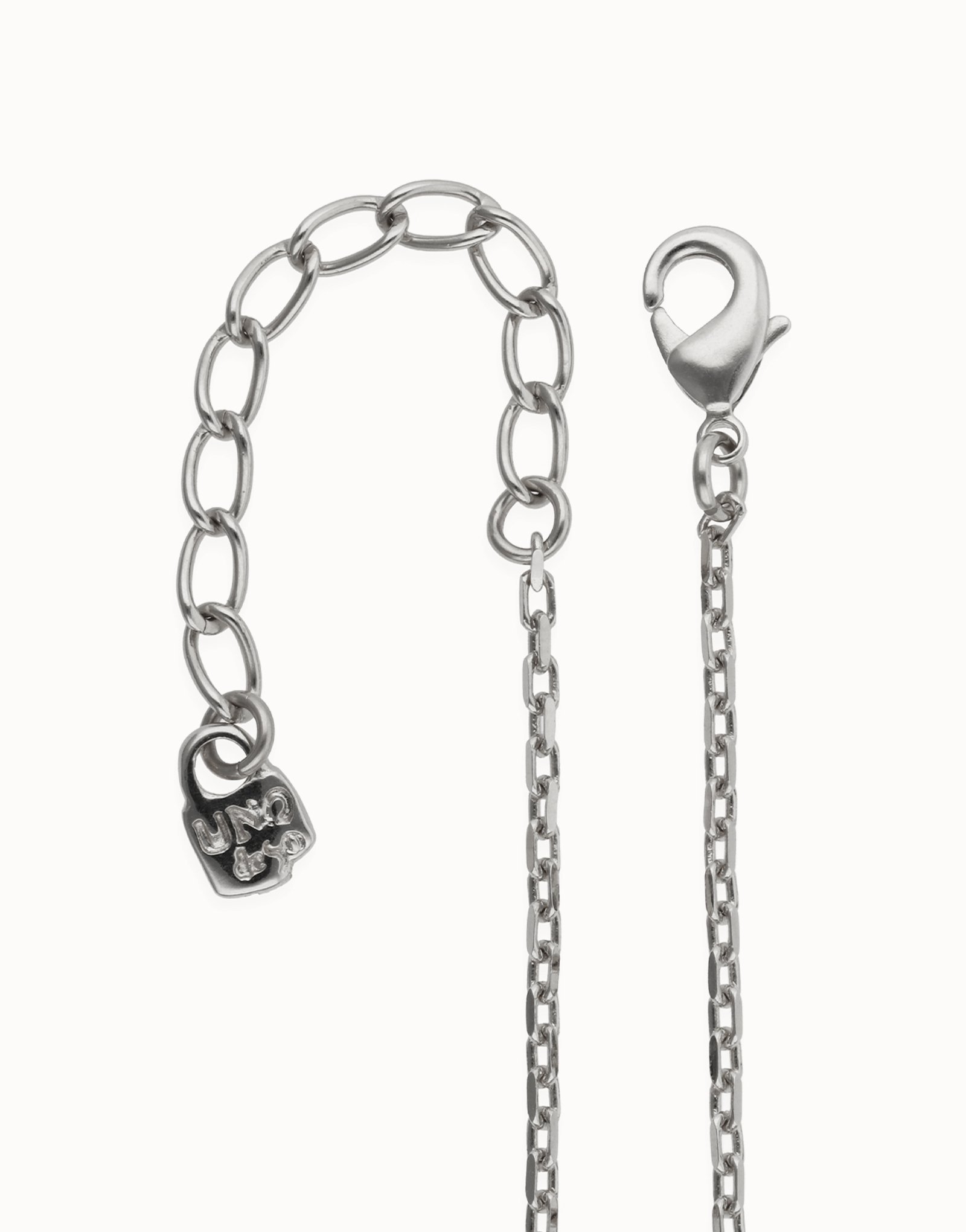 Collar largo con colgante ba&ntilde;ado en plata de ley y cristal facetado rectangular azul