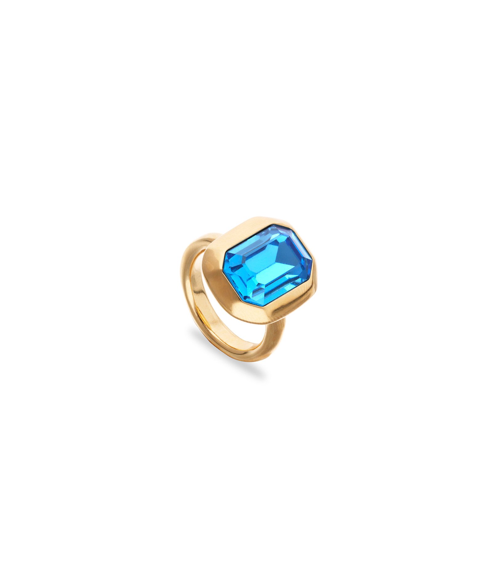 Rectangular ring with blue faceted crystal