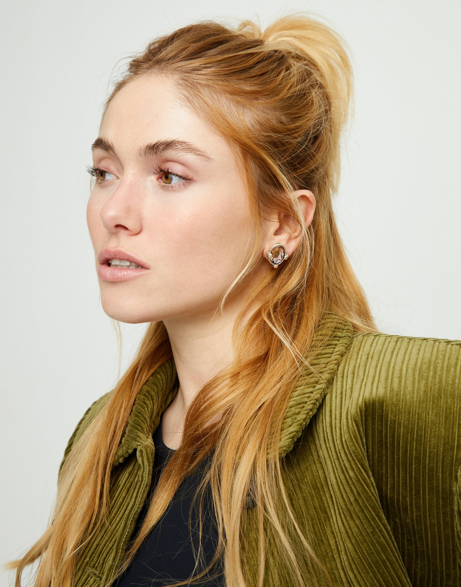 Studs with pink oval faceted crystal, Silver, large thumbnail